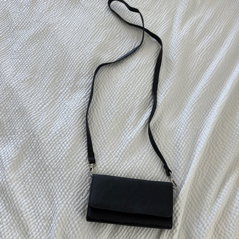 Mossimo crossover wallet